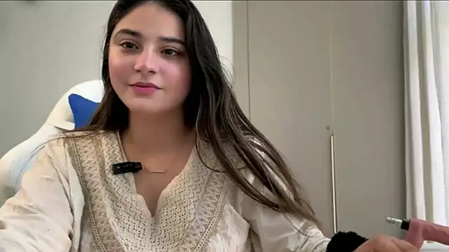 Snapshot of demieliss chatting on 04.11.26 demieliss online show from 04.11.26