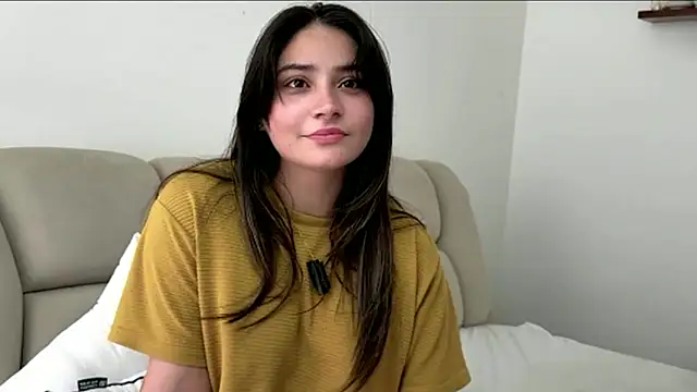 Snapshot of demieliss chatting on 04.16.26 demieliss online show from 04.16.26