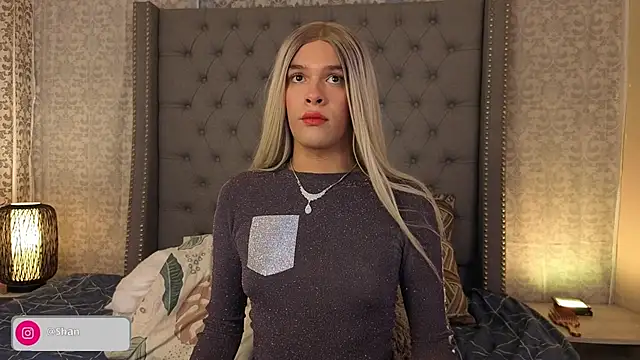 Snapshot of Shantal_Joness chatting on 10.03.25 Shantal Joness online show from 10.03.25