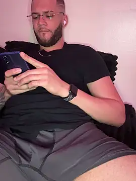 Snapshot of Joker19196 chatting on 12.20.25 Joker19196 online show from 12.20.25