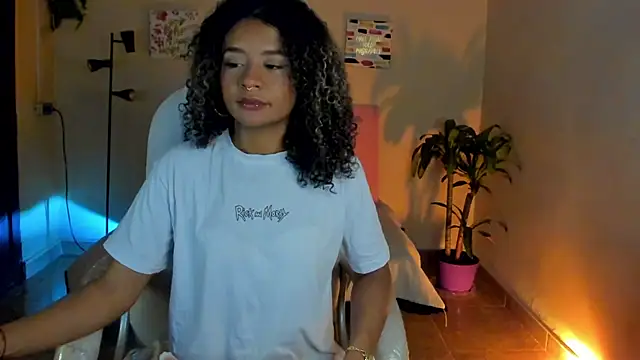 Snapshot of keyla_roberts777 chatting on 01.28.25 keyla roberts777 online show from 01.28.25