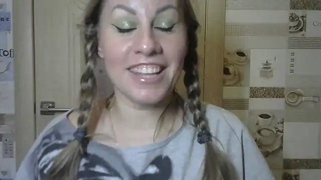 TherestlessKitty online show from 12.10.24