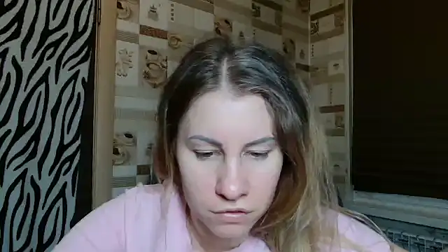 Snapshot of TherestlessKitty chatting on 02.16.26 TherestlessKitty online show from 02.16.26