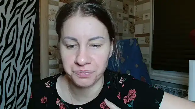 Snapshot of TherestlessKitty chatting on 02.19.26 TherestlessKitty online show from 02.19.26