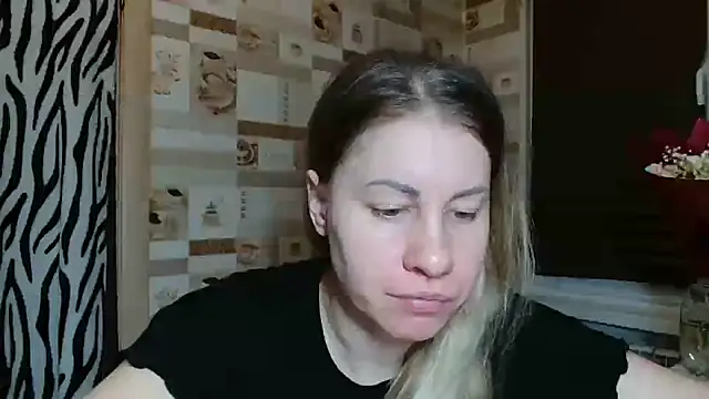 Snapshot of TherestlessKitty chatting on 02.21.26 TherestlessKitty online show from 02.21.26