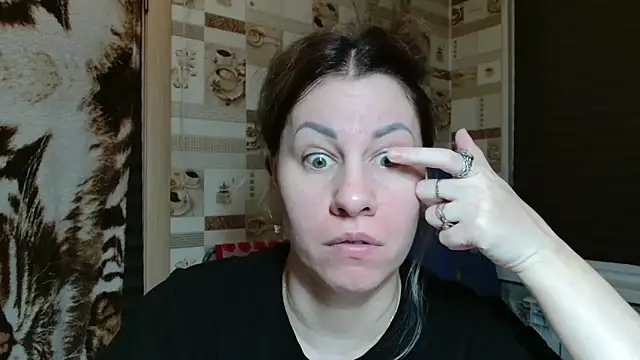 Snapshot of TherestlessKitty chatting on 03.19.26 TherestlessKitty online show from 03.19.26