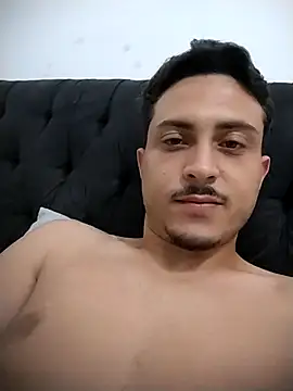 Snapshot of NJeffrvPeteb chatting on 10.04.25 NJeffrvPeteb online show from 10.04.25