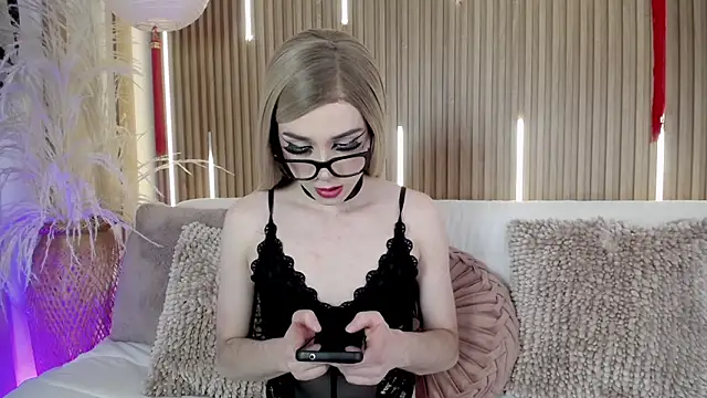 Tayzon Foxxx online show from 04.28.26