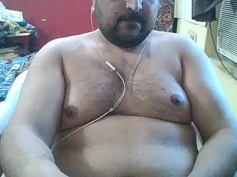 Snapshot of ARYANAVAILABLE chatting on 03.13.26 ARYANAVAILABLE online show from 03.13.26