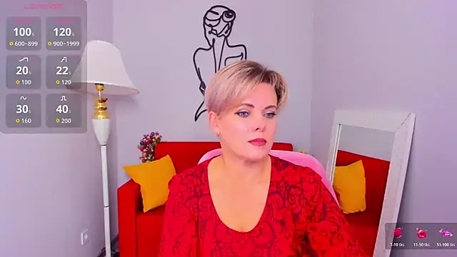 Julia Wilsone online show from 10.29.25