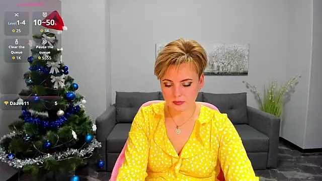Julia Wilsone online show from 12.14.25