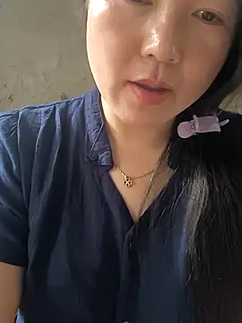 Snapshot of Sweetlove_77 chatting on 10.29.25 Sweetlove 77 online show from 10.29.25