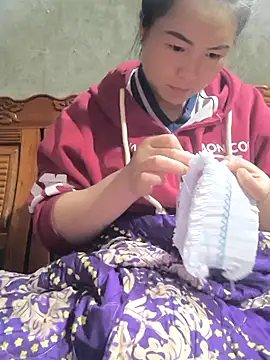 Snapshot of Sweetlove_77 chatting on 11.01.25 Sweetlove 77 online show from 11.01.25