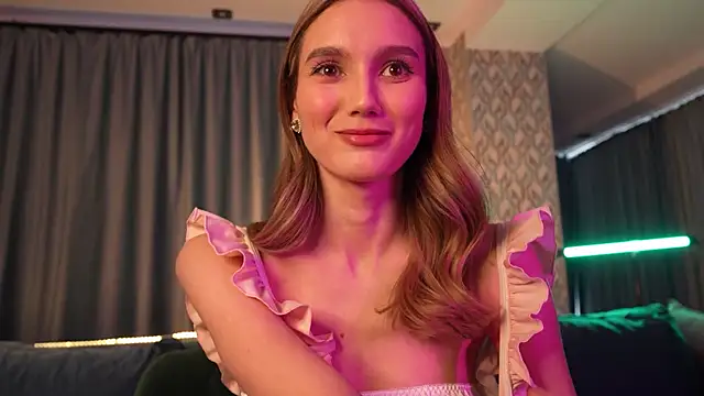 Snapshot of aurora_nude chatting on 12.15.24 aurora nude online show from 12.15.24