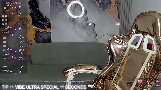 Snapshot of Cristal_v_1 chatting on 03.13.25 Cristal v 1 online show from 03.13.25