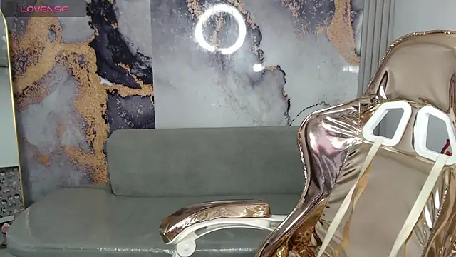 Snapshot of Cristal_v_1 chatting on 03.14.25 Cristal v 1 online show from 03.14.25