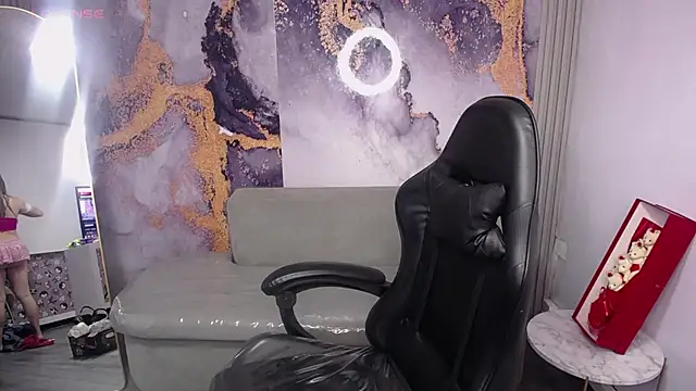 Snapshot of Cristal_v_1 chatting on 09.19.25 Cristal v 1 online show from 09.19.25