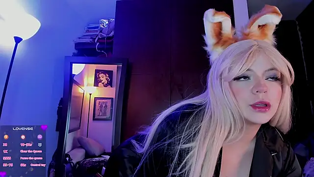 Snapshot of Irinaa_Scarlett chatting on 01.01.25 Irinaa Scarlett online show from 01.01.25