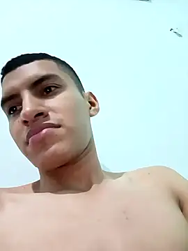 Snapshot of Rogersmit2 chatting on 12.23.24 Rogersmit2 online show from 12.23.24