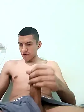 Snapshot of Rogersmit2 chatting on 02.06.25 Rogersmit2 online show from 02.06.25