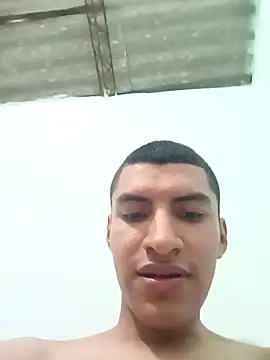 Snapshot of Rogersmit2 chatting on 02.14.25 Rogersmit2 online show from 02.14.25