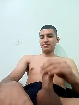 Snapshot of Rogersmit2 chatting on 02.19.25 Rogersmit2 online show from 02.19.25