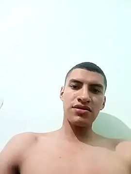 Snapshot of Rogersmit2 chatting on 10.19.25 Rogersmit2 online show from 10.19.25