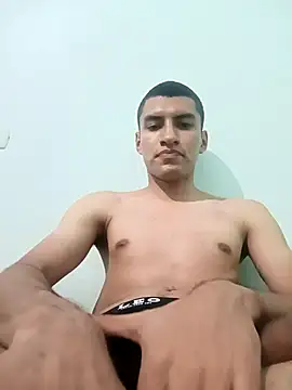 Snapshot of Rogersmit2 chatting on 10.26.25 Rogersmit2 online show from 10.26.25