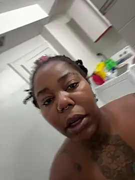 Goddess Nafeesha online show from 12.21.25