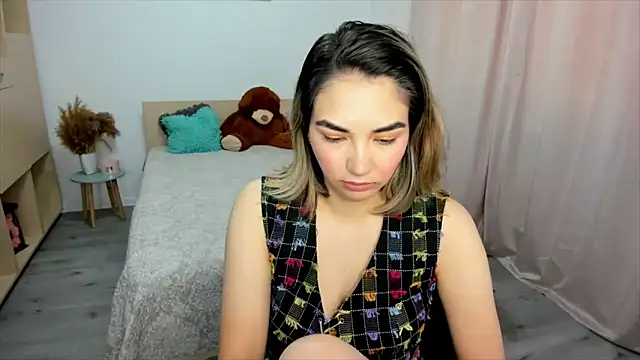 Alexa Dolly12 online show from 06.13.26