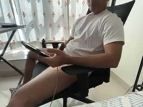 Snapshot of omega_mumbai chatting on 02.10.26 omega mumbai online show from 02.10.26