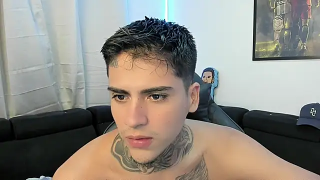 Snapshot of mad_maxxx2 chatting on 02.09.25 mad maxxx2 online show from 02.09.25