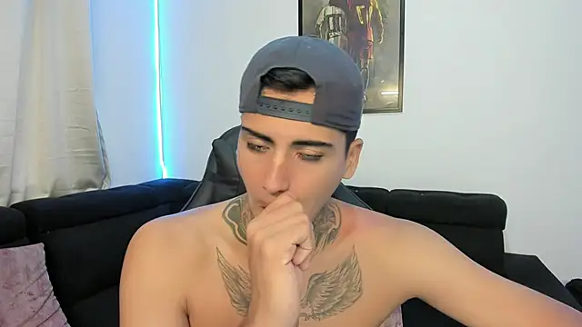 Snapshot of mad_maxxx2 chatting on 02.16.25 mad maxxx2 online show from 02.16.25