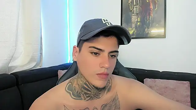 Snapshot of mad_maxxx2 chatting on 02.19.25 mad maxxx2 online show from 02.19.25