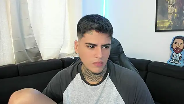 Snapshot of mad_maxxx2 chatting on 02.21.25 mad maxxx2 online show from 02.21.25