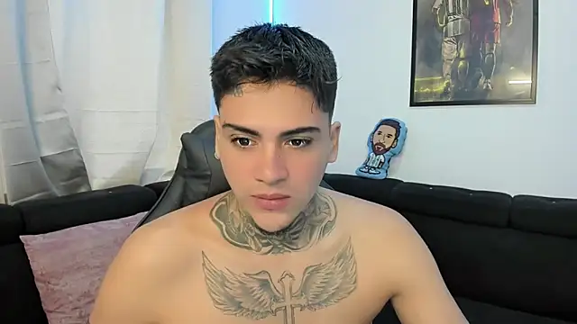 Snapshot of mad_maxxx2 chatting on 02.23.25 mad maxxx2 online show from 02.23.25