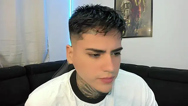 Snapshot of mad_maxxx2 chatting on 03.05.25 mad maxxx2 online show from 03.05.25