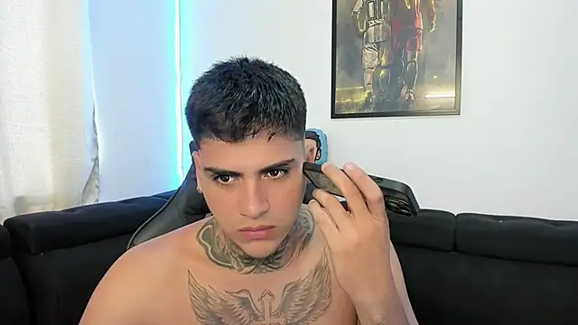 Snapshot of mad_maxxx2 chatting on 03.05.25 mad maxxx2 online show from 03.05.25