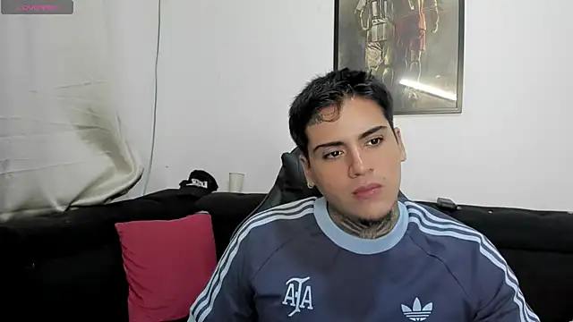 Snapshot of mad_maxxx2 chatting on 10.25.25 mad maxxx2 online show from 10.25.25