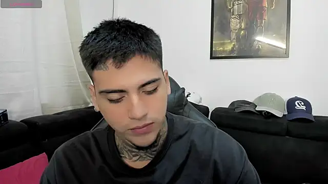 Snapshot of mad_maxxx2 chatting on 11.03.25 mad maxxx2 online show from 11.03.25