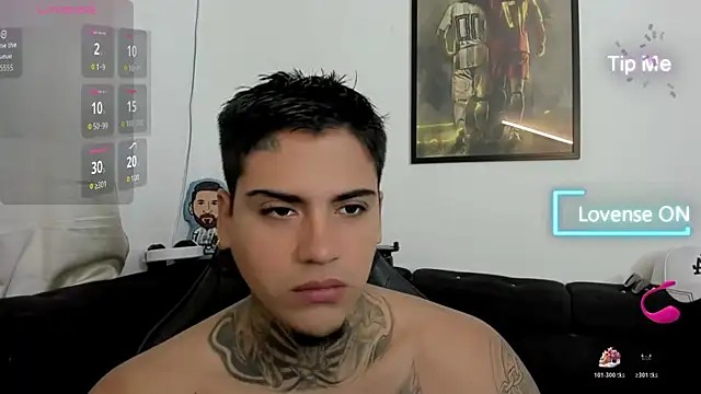 Snapshot of mad_maxxx2 chatting on 11.18.25 mad maxxx2 online show from 11.18.25