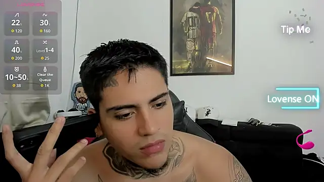 Snapshot of mad_maxxx2 chatting on 11.20.25 mad maxxx2 online show from 11.20.25