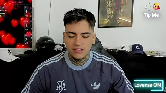 Snapshot of mad_maxxx2 chatting on 01.14.26 mad maxxx2 online show from 01.14.26