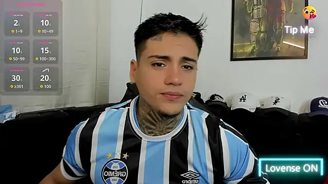 Snapshot of mad_maxxx2 chatting on 02.06.26 mad maxxx2 online show from 02.06.26