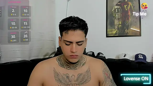 Snapshot of mad_maxxx2 chatting on 02.12.26 mad maxxx2 online show from 02.12.26