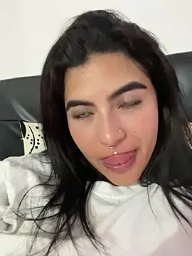  luna torres online show from 03.13.25