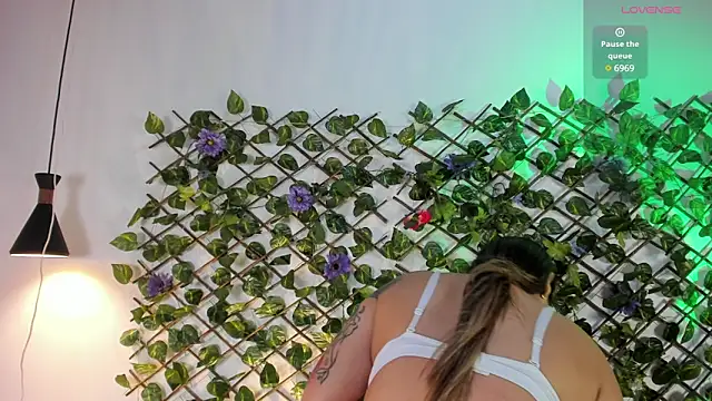 Snapshot of kaia_cooper4 chatting on 01.05.25 kaia cooper4 online show from 01.05.25