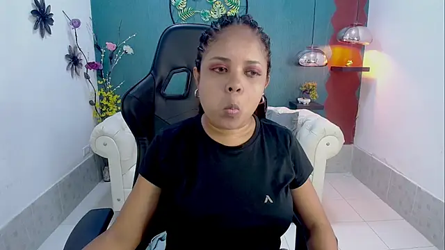 Melikasweetz online show from 02.22.26