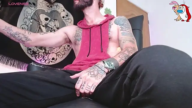 Snapshot of ren_stipee chatting on 11.25.25 ren stipee online show from 11.25.25