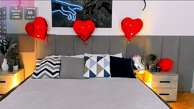 Snapshot of MiaBecky chatting on 02.18.25 MiaBecky online show from 02.18.25